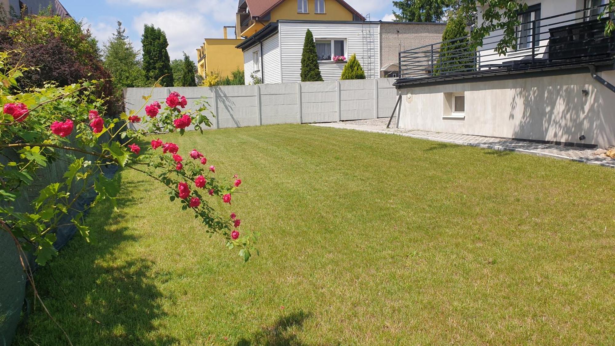 Apartament W Centrum Kielc Z Prywatnym Parkingiem Келце Екстериор снимка